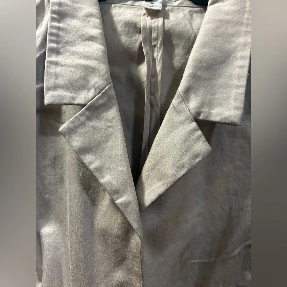 Kenneth Cole New York Beige Sleeveless Romper.  Size 10. - Picture 5 of 14